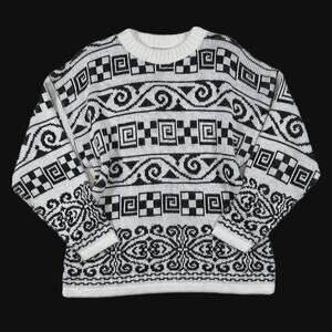 Diversity Black/White Sweater | Size S